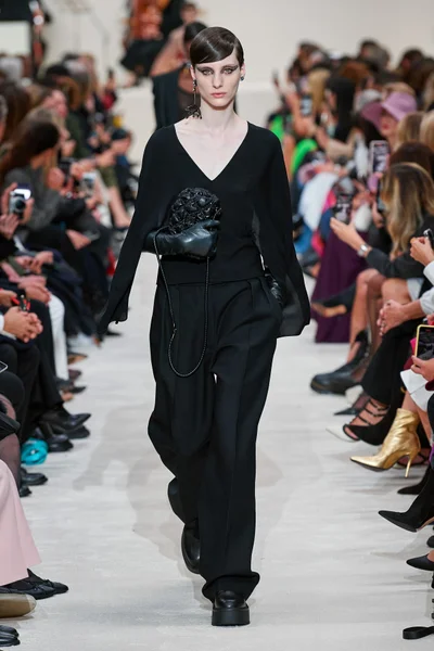 Look 37